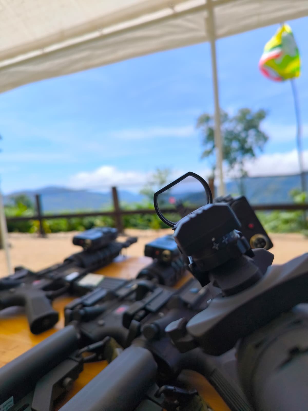 Attrezzatura Laser Tag pronta per la partita